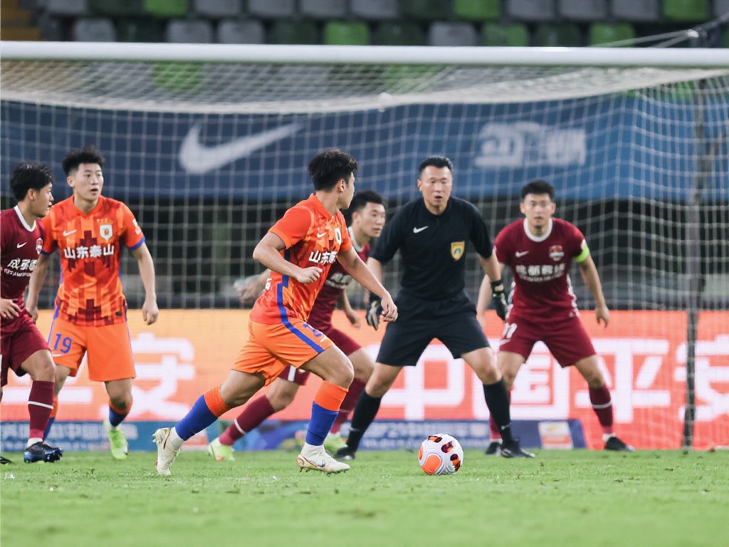 与此同时，成都蓉城的防线也展现出难得的韧