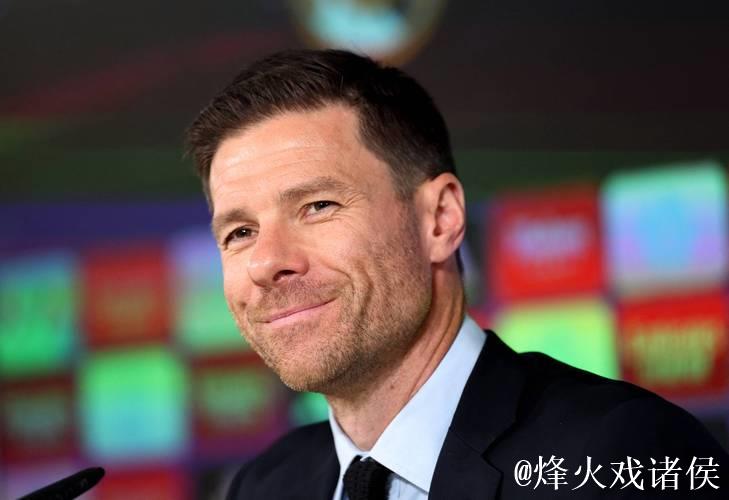 记者:阿隆索保住帅位,但遭遇阿拉维斯失利 记者:阿隆索保住帅位,但遭遇阿拉维斯失利